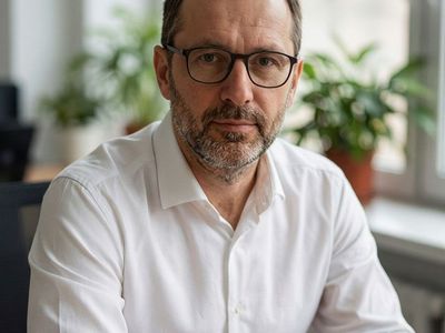 Михаил Степанов